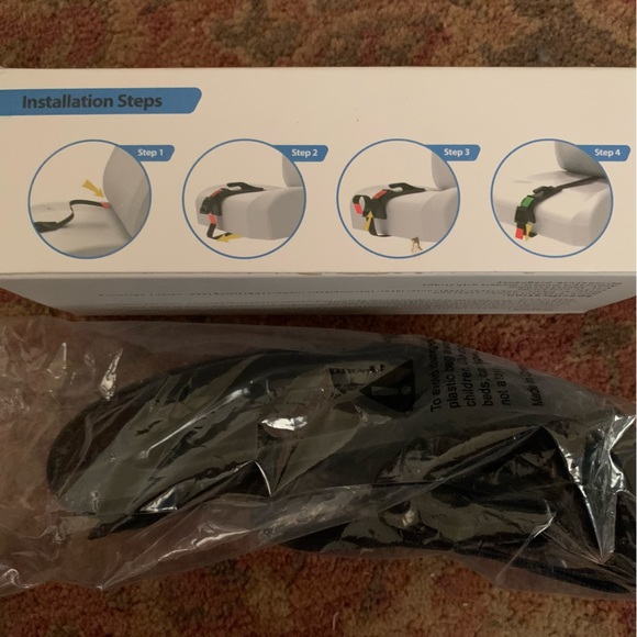 ❇️ 🖐️ for $2️⃣5️⃣ ❇️ • Pregnancy Seatbelt Adjuster - Picture 3 of 3